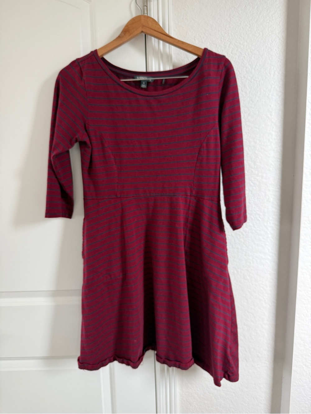 Toad & Co Three-Quarter Sleeve Burgundy Striped Fit & Flare Dress medium